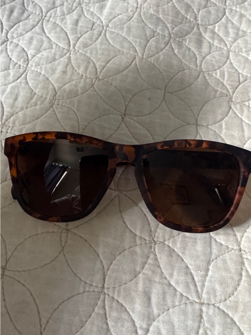 Women’s Tortoiseshell Sunglasses with Brown Lenses
